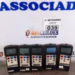 LOTE 039 - 04 ANEMÔMETROS E 04 MEDIDORES DE LUMINOSIDADE. (NO ESTADO) ATENÇÃO! FAZER A VISITAÇÃO ANTES DE ARREMATAR, NÃO SABEMOS SE FUNCIONA. LEILÃO NÃO TEM GARANTIA E NEM DEVOLUÇÃO, SUJEITO A POSSÍVEIS AVARIAS VISÍVEIS/OCULTAS E/OU AUSÊNCIA DE COMPONENTES.