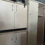 LOTE 251 - 02 ARMÁRIOS BAIXOS COM 02 PORTAS E 01 ARMÁRIO ALTO COM 01 PORTA E 01 PRATELEIRA. (NO ESTADO) ATENÇÃO! FAZER A VISITAÇÃO ANTES DE ARREMATAR, NÃO SABEMOS SE FUNCIONA. LEILÃO NÃO TEM GARANTIA E NEM DEVOLUÇÃO, SUJEITO A POSSÍVEIS AVARIAS VISÍVEIS/OCULTAS E/OU AUSÊNCIA DE COMPONENTES.