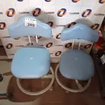 LOTE 209 - 02 BANQUETAS PARA CADEIRA DE DENTISTA. (NO ESTADO) ATENÇÃO! FAZER A VISITAÇÃO ANTES DE ARREMATAR, NÃO SABEMOS SE FUNCIONA. LEILÃO NÃO TEM GARANTIA E NEM DEVOLUÇÃO, SUJEITO A POSSÍVEIS AVARIAS VISÍVEIS/OCULTAS E/OU AUSÊNCIA DE COMPONENTES.