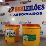 LOTE 117 - 02 BALDES DE SIKACRYL-203, SELANTE ACRÍLICO FLEXÍVEL 5KG. (NO ESTADO) ATENÇÃO! FAZER A VISITAÇÃO ANTES DE ARREMATAR, NÃO SABEMOS SE FUNCIONA. LEILÃO NÃO TEM GARANTIA E NEM DEVOLUÇÃO, SUJEITO A POSSÍVEIS AVARIAS VISÍVEIS/OCULTAS E/OU AUSÊNCIA DE COMPONENTES.