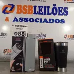 LOTE 088 - 01 COPO E 01 GARRAFA DIGITAL 500ML TÉRMICOS. (NO ESTADO) ATENÇÃO! FAZER A VISITAÇÃO ANTES DE ARREMATAR, NÃO SABEMOS SE FUNCIONA. LEILÃO NÃO TEM GARANTIA E NEM DEVOLUÇÃO, SUJEITO A POSSÍVEIS AVARIAS VISÍVEIS/OCULTAS E/OU AUSÊNCIA DE COMPONENTES.
