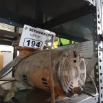 LOTE 194 - 01 COMPRESSOR DE AR DIRETO. (NO ESTADO) ATENÇÃO! FAZER A VISITAÇÃO ANTES DE ARREMATAR, NÃO SABEMOS SE FUNCIONA. LEILÃO NÃO TEM GARANTIA E NEM DEVOLUÇÃO, SUJEITO A POSSÍVEIS AVARIAS VISÍVEIS/OCULTAS E/OU AUSÊNCIA DE COMPONENTES.