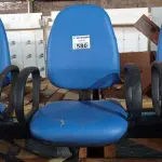 LOTE 580 - 01 LONGARINA DE 03 LUGARES. (NO ESTADO) ATENÇÃO! FAZER A VISITAÇÃO ANTES DE ARREMATAR, NÃO SABEMOS SE FUNCIONA. LEILÃO NÃO TEM GARANTIA E NEM DEVOLUÇÃO, SUJEITO A POSSÍVEIS AVARIAS VISÍVEIS/OCULTAS E/OU AUSÊNCIA DE COMPONENTES.