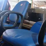 LOTE 258 - 01 LONGARINA DE 03 LUGARES. (NO ESTADO) ATENÇÃO! FAZER A VISITAÇÃO ANTES DE ARREMATAR, NÃO SABEMOS SE FUNCIONA. LEILÃO NÃO TEM GARANTIA E NEM DEVOLUÇÃO, SUJEITO A POSSÍVEIS AVARIAS VISÍVEIS/OCULTAS E/OU AUSÊNCIA DE COMPONENTES.