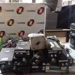 LOTE 495 - 01 LOTE COM EQUIPAMENTOS ELETRÔNICOS DIVERSOS. (NO ESTADO) ATENÇÃO! FAZER A VISITAÇÃO ANTES DE ARREMATAR, NÃO SABEMOS SE FUNCIONA. LEILÃO NÃO TEM GARANTIA E NEM DEVOLUÇÃO, SUJEITO A POSSÍVEIS AVARIAS VISÍVEIS/OCULTAS E/OU AUSÊNCIA DE COMPONENTES.