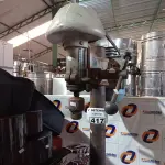 LOTE 417 - 01 FURADEIRA DE BANCADA. (NO ESTADO) ATENÇÃO! FAZER A VISITAÇÃO ANTES DE ARREMATAR, NÃO SABEMOS SE FUNCIONA. LEILÃO NÃO TEM GARANTIA E NEM DEVOLUÇÃO, SUJEITO A POSSÍVEIS AVARIAS VISÍVEIS/OCULTAS E/OU AUSÊNCIA DE COMPONENTES.