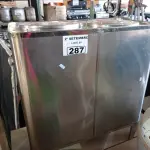 LOTE 287 - 01 CAFETEIRA INDUSTRIAL. (NO ESTADO) ATENÇÃO! FAZER A VISITAÇÃO ANTES DE ARREMATAR, NÃO SABEMOS SE FUNCIONA. LEILÃO NÃO TEM GARANTIA E NEM DEVOLUÇÃO, SUJEITO A POSSÍVEIS AVARIAS VISÍVEIS/OCULTAS E/OU AUSÊNCIA DE COMPONENTES.
