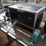 LOTE 499 - 01 TALHADEIRA MANUAL PARA CORTE DE FOLHA DE OURO E 01 CANHÃO PARA CONFETES. (NO ESTADO) ATENÇÃO! FAZER A VISITAÇÃO ANTES DE ARREMATAR, NÃO SABEMOS SE FUNCIONA. LEILÃO NÃO TEM GARANTIA E NEM DEVOLUÇÃO, SUJEITO A POSSÍVEIS AVARIAS VISÍVEIS/OCULTAS E/OU AUSÊNCIA DE COMPONENTES.