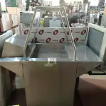 LOTE 485 - 01 BALCÃO REFRIGERADO EM INOX. (NO ESTADO) ATENÇÃO! FAZER A VISITAÇÃO ANTES DE ARREMATAR, NÃO SABEMOS SE FUNCIONA. LEILÃO NÃO TEM GARANTIA E NEM DEVOLUÇÃO, SUJEITO A POSSÍVEIS AVARIAS VISÍVEIS/OCULTAS E/OU AUSÊNCIA DE COMPONENTES.