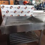 LOTE 555 - 01 BANHO MARIA EM AÇO INOX. (NO ESTADO) ATENÇÃO! FAZER A VISITAÇÃO ANTES DE ARREMATAR, NÃO SABEMOS SE FUNCIONA. LEILÃO NÃO TEM GARANTIA E NEM DEVOLUÇÃO, SUJEITO A POSSÍVEIS AVARIAS VISÍVEIS/OCULTAS E/OU AUSÊNCIA DE COMPONENTES.