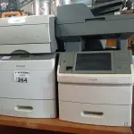 LOTE 264 - 03 IMPRESSORAS MARCAS LEXMARK SENDO 01 MULTIFUNCIONAL MODELO X656-DE. (NO ESTADO) ATENÇÃO! FAZER A VISITAÇÃO ANTES DE ARREMATAR, NÃO SABEMOS SE FUNCIONA. LEILÃO NÃO TEM GARANTIA E NEM DEVOLUÇÃO, SUJEITO A POSSÍVEIS AVARIAS VISÍVEIS/OCULTAS E/OU AUSÊNCIA DE COMPONENTES.