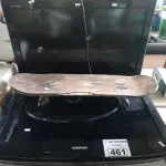 LOTE 461 - 01 SKATE E 02 TVS MARCAS E MODELOS DIVERSOS PARA RETIRADA DE PEÇAS. (NO ESTADO) ATENÇÃO! FAZER A VISITAÇÃO ANTES DE ARREMATAR, NÃO SABEMOS SE FUNCIONA. LEILÃO NÃO TEM GARANTIA E NEM DEVOLUÇÃO, SUJEITO A POSSÍVEIS AVARIAS VISÍVEIS/OCULTAS E/OU AUSÊNCIA DE COMPONENTES.