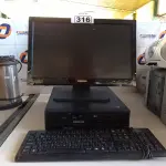 LOTE 316 - 01 CPU, 01 MONITOR E 01 TECLADO. (NO ESTADO) ATENÇÃO! FAZER A VISITAÇÃO ANTES DE ARREMATAR, NÃO SABEMOS SE FUNCIONA. LEILÃO NÃO TEM GARANTIA E NEM DEVOLUÇÃO, SUJEITO A POSSÍVEIS AVARIAS VISÍVEIS/OCULTAS E/OU AUSÊNCIA DE COMPONENTES.