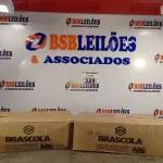 LOTE 329 - 02 CAIXAS COM COLA TUBO ST 175G COM 15 FRASCOS CADA. (NO ESTADO) ATENÇÃO! FAZER A VISITAÇÃO ANTES DE ARREMATAR, NÃO SABEMOS SE FUNCIONA. LEILÃO NÃO TEM GARANTIA E NEM DEVOLUÇÃO, SUJEITO A POSSÍVEIS AVARIAS VISÍVEIS/OCULTAS E/OU AUSÊNCIA DE COMPONENTES.