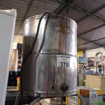 LOTE 370 - 01 FRITADEIRA ELÉTRICA INDUSTRIAL. (NO ESTADO) ATENÇÃO! FAZER A VISITAÇÃO ANTES DE ARREMATAR, NÃO SABEMOS SE FUNCIONA. LEILÃO NÃO TEM GARANTIA E NEM DEVOLUÇÃO, SUJEITO A POSSÍVEIS AVARIAS VISÍVEIS/OCULTAS E/OU AUSÊNCIA DE COMPONENTES.