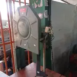 LOTE 576 - 01 SERRA FITA INDUSTRIAL. (NO ESTADO) ATENÇÃO! FAZER A VISITAÇÃO ANTES DE ARREMATAR, NÃO SABEMOS SE FUNCIONA. LEILÃO NÃO TEM GARANTIA E NEM DEVOLUÇÃO, SUJEITO A POSSÍVEIS AVARIAS VISÍVEIS/OCULTAS E/OU AUSÊNCIA DE COMPONENTES.