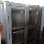 LOTE 558 - 01 ARMÁRIO EM AÇO COM AVARIAS. (NO ESTADO) ATENÇÃO! FAZER A VISITAÇÃO ANTES DE ARREMATAR, NÃO SABEMOS SE FUNCIONA. LEILÃO NÃO TEM GARANTIA E NEM DEVOLUÇÃO, SUJEITO A POSSÍVEIS AVARIAS VISÍVEIS/OCULTAS E/OU AUSÊNCIA DE COMPONENTES.