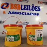 LOTE 412 - 02 BALDES DE SIKACRYL-203, SELANTE ACRÍLICO FLEXÍVEL 5KG. (NO ESTADO) ATENÇÃO! FAZER A VISITAÇÃO ANTES DE ARREMATAR, NÃO SABEMOS SE FUNCIONA. LEILÃO NÃO TEM GARANTIA E NEM DEVOLUÇÃO, SUJEITO A POSSÍVEIS AVARIAS VISÍVEIS/OCULTAS E/OU AUSÊNCIA DE COMPONENTES.