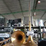 LOTE 284 - 02 INSTRUMENTOS MUSICAIS. (NO ESTADO) ATENÇÃO! FAZER A VISITAÇÃO ANTES DE ARREMATAR, NÃO SABEMOS SE FUNCIONA. LEILÃO NÃO TEM GARANTIA E NEM DEVOLUÇÃO, SUJEITO A POSSÍVEIS AVARIAS VISÍVEIS/OCULTAS E/OU AUSÊNCIA DE COMPONENTES.