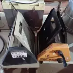 LOTE 380 - 02 MIMEÓGRAFOS. (NO ESTADO) ATENÇÃO! FAZER A VISITAÇÃO ANTES DE ARREMATAR, NÃO SABEMOS SE FUNCIONA. LEILÃO NÃO TEM GARANTIA E NEM DEVOLUÇÃO, SUJEITO A POSSÍVEIS AVARIAS VISÍVEIS/OCULTAS E/OU AUSÊNCIA DE COMPONENTES.