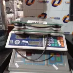LOTE 365 - 02 BALANÇAS DIGITAIS E 02 BALANÇAS DE USO DOMÉSTICO MARCAS E MODELOS DIVERSOS. (NO ESTADO) ATENÇÃO! FAZER A VISITAÇÃO ANTES DE ARREMATAR, NÃO SABEMOS SE FUNCIONA. LEILÃO NÃO TEM GARANTIA E NEM DEVOLUÇÃO, SUJEITO A POSSÍVEIS AVARIAS VISÍVEIS/OCULTAS E/OU AUSÊNCIA DE COMPONENTES.