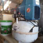LOTE 288 - 01 COMPRESSOR DE AR ODONTOLÓGICO MARCA DABIATLANTE. (NO ESTADO) ATENÇÃO! FAZER A VISITAÇÃO ANTES DE ARREMATAR, NÃO SABEMOS SE FUNCIONA. LEILÃO NÃO TEM GARANTIA E NEM DEVOLUÇÃO, SUJEITO A POSSÍVEIS AVARIAS VISÍVEIS/OCULTAS E/OU AUSÊNCIA DE COMPONENTES.