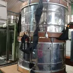 LOTE 347 - 02 INSTRUMENTOS MUSICAIS. (NO ESTADO) ATENÇÃO! FAZER A VISITAÇÃO ANTES DE ARREMATAR, NÃO SABEMOS SE FUNCIONA. LEILÃO NÃO TEM GARANTIA E NEM DEVOLUÇÃO, SUJEITO A POSSÍVEIS AVARIAS VISÍVEIS/OCULTAS E/OU AUSÊNCIA DE COMPONENTES.