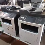 LOTE 432 - 06 IMPRESSORAS SENDO 02 MULTIFUNCIONAL MARCA LEXMARK MODELO MX 611-DE. (NO ESTADO) ATENÇÃO! FAZER A VISITAÇÃO ANTES DE ARREMATAR, NÃO SABEMOS SE FUNCIONA. LEILÃO NÃO TEM GARANTIA E NEM DEVOLUÇÃO, SUJEITO A POSSÍVEIS AVARIAS VISÍVEIS/OCULTAS E/OU AUSÊNCIA DE COMPONENTES.