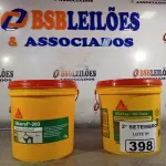LOTE 398 - 01 BALDE DE SIKACRYL-203, SELANTE ACRÍLICO FLEXÍVEL 5KG E 01 BALDE DE SIKA TOP 107 CINZA, ARGAMASSA POLIMÉRICA IMPERMEABILIZANTE DE ALTO DESEMPENHO.  (NO ESTADO) ATENÇÃO! FAZER A VISITAÇÃO ANTES DE ARREMATAR, NÃO SABEMOS SE FUNCIONA. LEILÃO NÃO TEM GARANTIA E NEM DEVOLUÇÃO, SUJEITO A POSSÍVEIS AVARIAS VISÍVEIS/OCULTAS E/OU AUSÊNCIA DE COMPONENTES.
