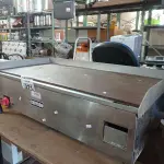 LOTE 271 - 01 CHAPA ELÉTRICA CROYDON. (NO ESTADO) ATENÇÃO! FAZER A VISITAÇÃO ANTES DE ARREMATAR, NÃO SABEMOS SE FUNCIONA. LEILÃO NÃO TEM GARANTIA E NEM DEVOLUÇÃO, SUJEITO A POSSÍVEIS AVARIAS VISÍVEIS/OCULTAS E/OU AUSÊNCIA DE COMPONENTES.