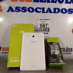 LOTE 587 - 01 SAMSUNG GALAXY TAB-E E 01 CARREGADOR MOTOROLA. (NO ESTADO) ATENÇÃO! FAZER A VISITAÇÃO ANTES DE ARREMATAR, NÃO SABEMOS SE FUNCIONA. LEILÃO NÃO TEM GARANTIA E NEM DEVOLUÇÃO, SUJEITO A POSSÍVEIS AVARIAS VISÍVEIS/OCULTAS E/OU AUSÊNCIA DE COMPONENTES.