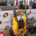 LOTE 339 - 01 LAVADORA DE ALTA PRESSÃO MARCA ELECTROLUX ULTRA PRO 2400PSI 220V. (NO ESTADO) ATENÇÃO! FAZER A VISITAÇÃO ANTES DE ARREMATAR, NÃO SABEMOS SE FUNCIONA. LEILÃO NÃO TEM GARANTIA E NEM DEVOLUÇÃO, SUJEITO A POSSÍVEIS AVARIAS VISÍVEIS/OCULTAS E/OU AUSÊNCIA DE COMPONENTES.
