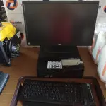 LOTE 394 - 01 CPU, 01 MONITOR E 02 TECLADOS. (NO ESTADO) ATENÇÃO! FAZER A VISITAÇÃO ANTES DE ARREMATAR, NÃO SABEMOS SE FUNCIONA. LEILÃO NÃO TEM GARANTIA E NEM DEVOLUÇÃO, SUJEITO A POSSÍVEIS AVARIAS VISÍVEIS/OCULTAS E/OU AUSÊNCIA DE COMPONENTES.