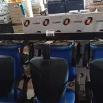 LOTE 529 - 02 LONGARINAS DE 03 LUGARES. (NO ESTADO) ATENÇÃO! FAZER A VISITAÇÃO ANTES DE ARREMATAR, NÃO SABEMOS SE FUNCIONA. LEILÃO NÃO TEM GARANTIA E NEM DEVOLUÇÃO, SUJEITO A POSSÍVEIS AVARIAS VISÍVEIS/OCULTAS E/OU AUSÊNCIA DE COMPONENTES.