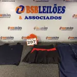 LOTE 207 - 15 – PEÇAS DE ROUPAS FEMININAS DIVERSAS (NO ESTADO, NÃO SABEMOS SE FUNCIONA. LEILÃO NÃO TEM GARANTIA E NEM DEVOLUÇÃO, SUJEITO A POSSÍVEIS AVARIAS VISÍVEIS/OCULTAS E/OU AUSÊNCIA DE COMPONENTES)