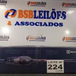 LOTE 224 - 01 - ASPIRADOR VERTICAL POWERSPEED ULTRA ELECTROLUX (NO ESTADO, NÃO SABEMOS SE FUNCIONA. LEILÃO NÃO TEM GARANTIA E NEM DEVOLUÇÃO, SUJEITO A POSSÍVEIS AVARIAS VISÍVEIS/OCULTAS E/OU AUSÊNCIA DE COMPONENTES)