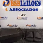 LOTE 142 - 02 – PARES DE CALÇADOS FEMININO Nº 38 (NO ESTADO, NÃO SABEMOS SE FUNCIONA. LEILÃO NÃO TEM GARANTIA E NEM DEVOLUÇÃO, SUJEITO A POSSÍVEIS AVARIAS VISÍVEIS/OCULTAS E/OU AUSÊNCIA DE COMPONENTES)
