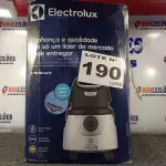 LOTE 190 - 01 - ASPIRADOR DE PÓ ELECTROLUX (NO ESTADO, NÃO SABEMOS SE FUNCIONA. LEILÃO NÃO TEM GARANTIA E NEM DEVOLUÇÃO, SUJEITO A POSSÍVEIS AVARIAS VISÍVEIS/OCULTAS E/OU AUSÊNCIA DE COMPONENTES)