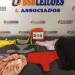 LOTE 216 - 12 – PEÇAS DE ROUPAS FEMININAS DIVERSAS (NO ESTADO, NÃO SABEMOS SE FUNCIONA. LEILÃO NÃO TEM GARANTIA E NEM DEVOLUÇÃO, SUJEITO A POSSÍVEIS AVARIAS VISÍVEIS/OCULTAS E/OU AUSÊNCIA DE COMPONENTES)