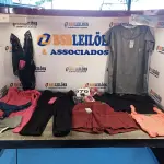 LOTE 070 - 14 – PEÇAS DE ROUPAS FEMININAS DIVERSAS (NO ESTADO, NÃO SABEMOS SE FUNCIONA. LEILÃO NÃO TEM GARANTIA E NEM DEVOLUÇÃO, SUJEITO A POSSÍVEIS AVARIAS VISÍVEIS/OCULTAS E/OU AUSÊNCIA DE COMPONENTES)