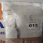 LOTE 015 - 01 - GELADEIRA ELECTROLUX 260L DUPLEX DC35A - 220 VOLTS (NO ESTADO, NÃO SABEMOS SE FUNCIONA. LEILÃO NÃO TEM GARANTIA E NEM DEVOLUÇÃO, SUJEITO A POSSÍVEIS AVARIAS VISÍVEIS/OCULTAS E/OU AUSÊNCIA DE COMPONENTES)