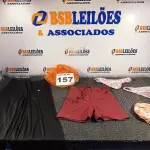 LOTE 157 - 12 – PEÇAS DE ROUPAS FEMININAS DIVERSAS (NO ESTADO, NÃO SABEMOS SE FUNCIONA. LEILÃO NÃO TEM GARANTIA E NEM DEVOLUÇÃO, SUJEITO A POSSÍVEIS AVARIAS VISÍVEIS/OCULTAS E/OU AUSÊNCIA DE COMPONENTES)