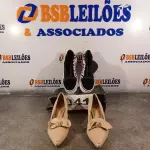 LOTE 041 - 02 – PARES DE CALÇADOS FEMININO, SENDO 01 Nº 35 E OUTRO N°36. (NO ESTADO, NÃO SABEMOS SE FUNCIONA. LEILÃO NÃO TEM GARANTIA E NEM DEVOLUÇÃO, SUJEITO A POSSÍVEIS AVARIAS VISÍVEIS/OCULTAS E/OU AUSÊNCIA DE COMPONENTES)