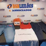 LOTE 138 - 10 – PEÇAS DE ROUPAS FEMININAS DIVERSAS (NO ESTADO, NÃO SABEMOS SE FUNCIONA. LEILÃO NÃO TEM GARANTIA E NEM DEVOLUÇÃO, SUJEITO A POSSÍVEIS AVARIAS VISÍVEIS/OCULTAS E/OU AUSÊNCIA DE COMPONENTES)