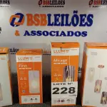 LOTE 228 - 04 - PENDENTES BRONZEARTE (NO ESTADO, NÃO SABEMOS SE FUNCIONA. LEILÃO NÃO TEM GARANTIA E NEM DEVOLUÇÃO, SUJEITO A POSSÍVEIS AVARIAS VISÍVEIS/OCULTAS E/OU AUSÊNCIA DE COMPONENTES)