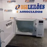 LOTE 060 - 01 - MICRO-ONDAS PANASONIC 21 LITROS 110VOLTS (NO ESTADO, NÃO SABEMOS SE FUNCIONA. LEILÃO NÃO TEM GARANTIA E NEM DEVOLUÇÃO, SUJEITO A POSSÍVEIS AVARIAS VISÍVEIS/OCULTAS E/OU AUSÊNCIA DE COMPONENTES)