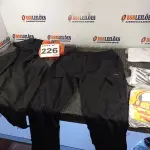 LOTE 226 - 13 – PEÇAS DE ROUPAS MASCULINAS DIVERSAS (NO ESTADO, NÃO SABEMOS SE FUNCIONA. LEILÃO NÃO TEM GARANTIA E NEM DEVOLUÇÃO, SUJEITO A POSSÍVEIS AVARIAS VISÍVEIS/OCULTAS E/OU AUSÊNCIA DE COMPONENTES)