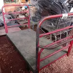 LOTE 606 - 01 CARRINHO PARA TRANSPORTE DE CARGAS COM AVARIAS. (NO ESTADO) ATENÇÃO! FAZER A VISITAÇÃO ANTES DE ARREMATAR, NÃO SABEMOS SE FUNCIONA. LEILÃO NÃO TEM GARANTIA E NEM DEVOLUÇÃO, SUJEITO A POSSÍVEIS AVARIAS VISÍVEIS/OCULTAS E/OU AUSÊNCIA DE COMPONENTES.