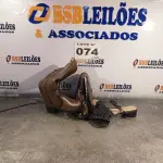LOTE 074 - 02 – PARES DE CALÇADOS FEMININO Nº 35 (NO ESTADO, NÃO SABEMOS SE FUNCIONA. LEILÃO NÃO TEM GARANTIA E NEM DEVOLUÇÃO, SUJEITO A POSSÍVEIS AVARIAS VISÍVEIS/OCULTAS E/OU AUSÊNCIA DE COMPONENTES)