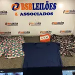 LOTE 130 - 10 – PEÇAS DE ROUPAS FEMININAS DIVERSAS (NO ESTADO, NÃO SABEMOS SE FUNCIONA. LEILÃO NÃO TEM GARANTIA E NEM DEVOLUÇÃO, SUJEITO A POSSÍVEIS AVARIAS VISÍVEIS/OCULTAS E/OU AUSÊNCIA DE COMPONENTES)